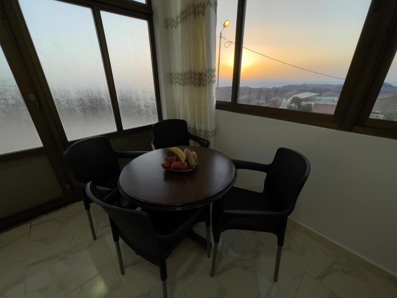 Sunset Hostel Ayn Amun Ngoại thất bức ảnh